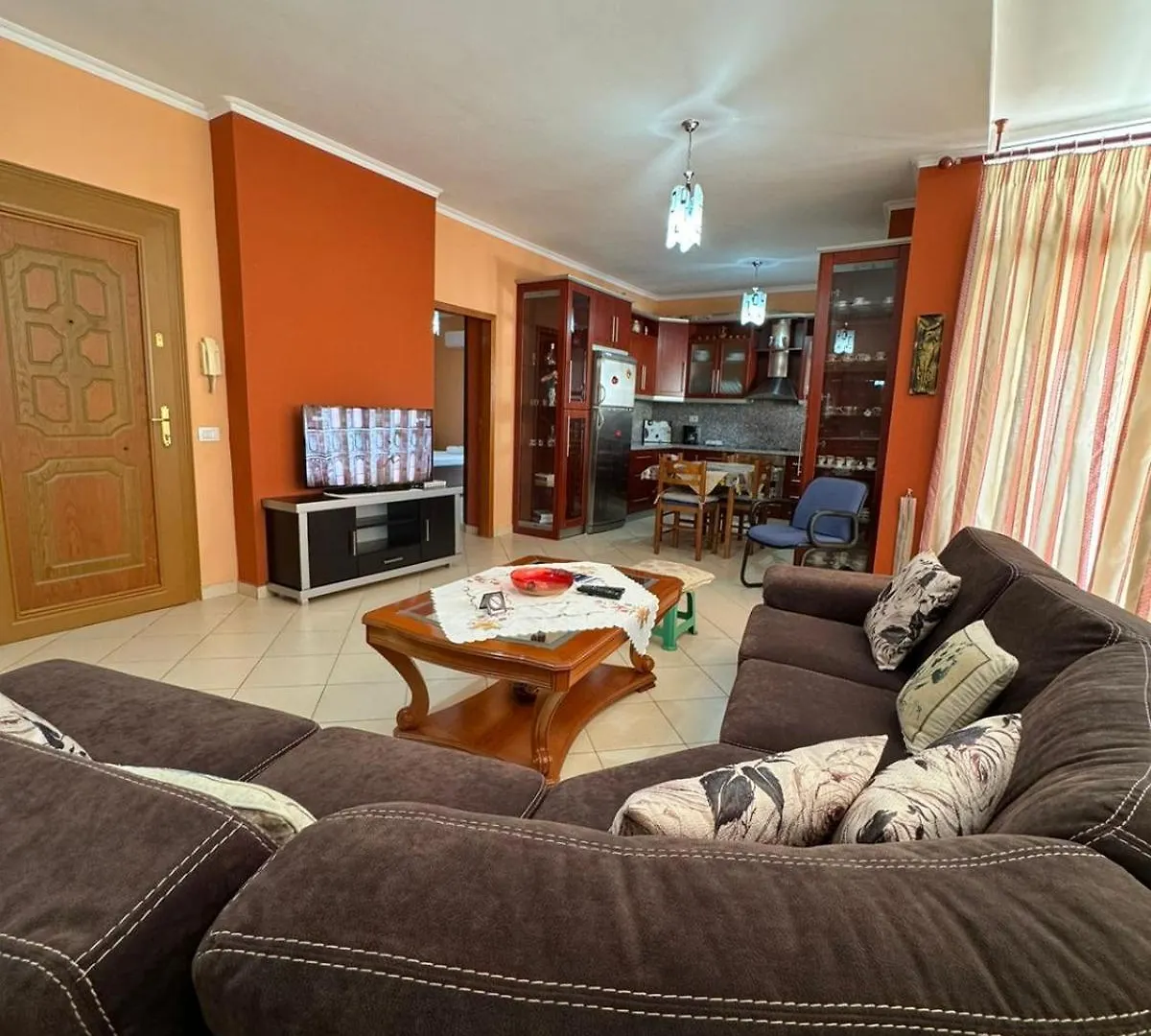 Seaview Penthouse In Saranda - Near The Beach Appartement